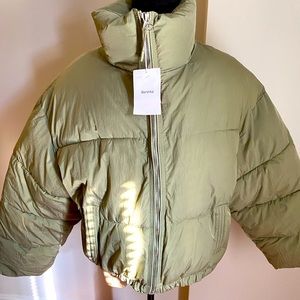 NEW WITH TAGS Bershka oversized padded puffer Jacket khaki-green size: L